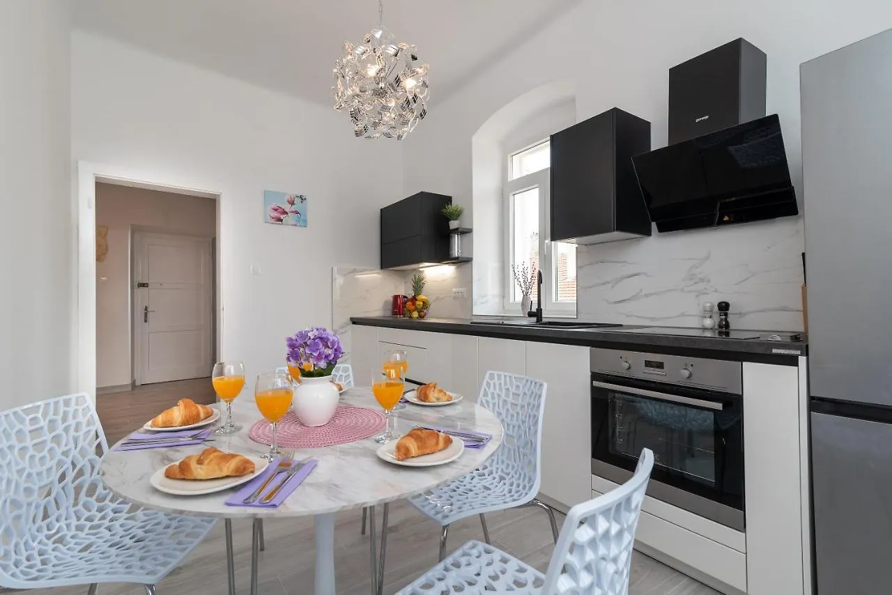 Apartment Silvia Trogir