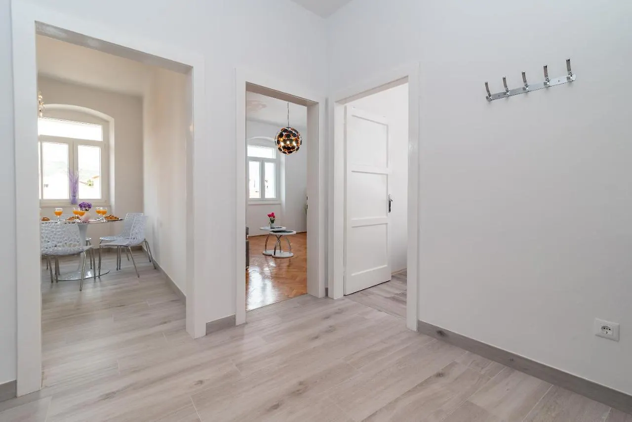 Apartment Silvia Trogir